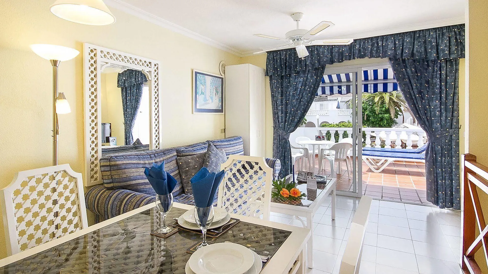 *** Lejlighedshotel Ona Los Claveles Los Cristianos  Spanien